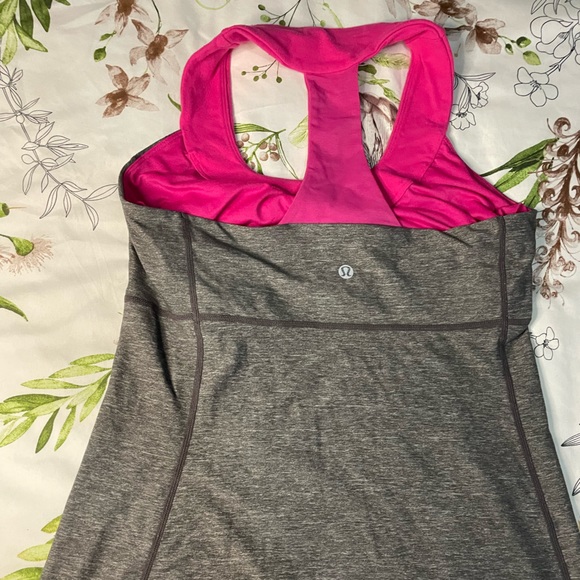 Active wear tops - Picture 2 of 2